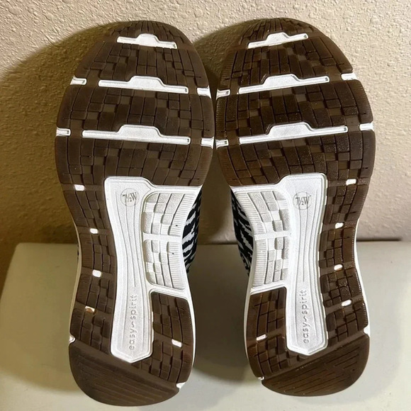 Easy spirit sneakers size 7.5 - Picture 6 of 9
